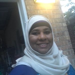 Meet your Posher, Feroza